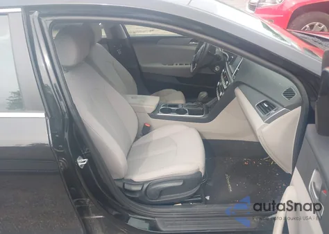 2018 Hyundai Sonata Se z USA, uszkodzony, nr VIN 5NPE24AF0JH702298